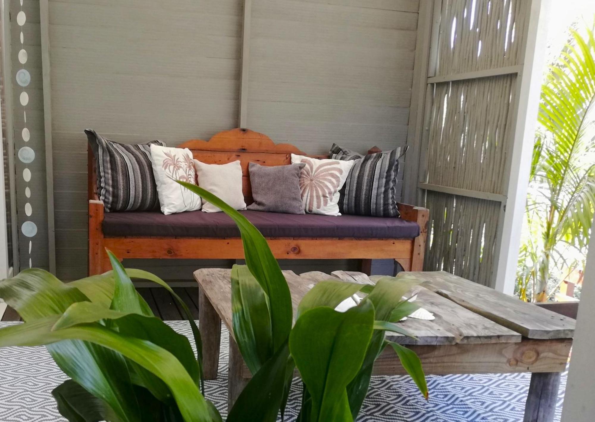 Apartamento Tranquil Gem - Lush Garden View & Solar Energy! Plettenberg Bay Exterior foto